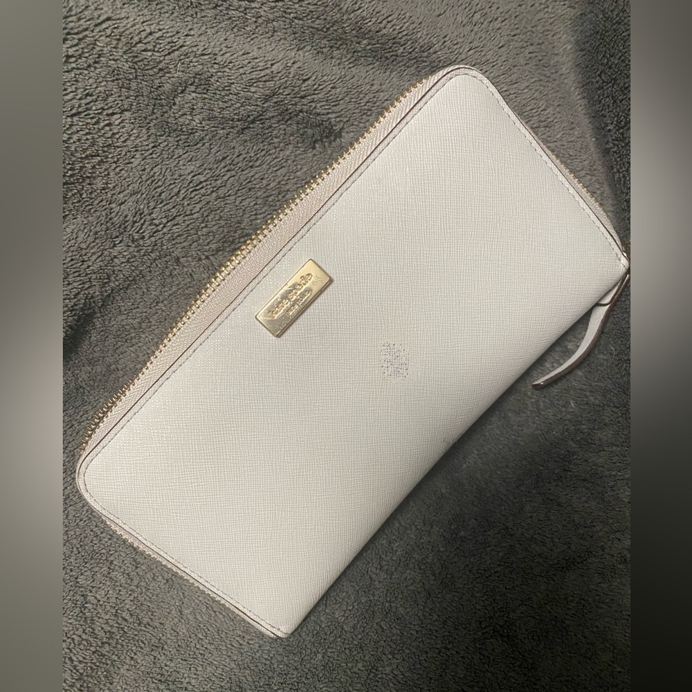 Authentic Kate Spade gray Wallet